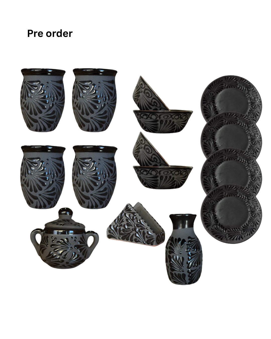 TOTAL BLACK VAJILLA 4 BLACK PLATES, 4 BLACK POZOLEROS, 4 CANTARITO NEGRO, 1 NAPKIN HOLDER, 1 MINI FLOWER VASE AND 1 AZUCARERA